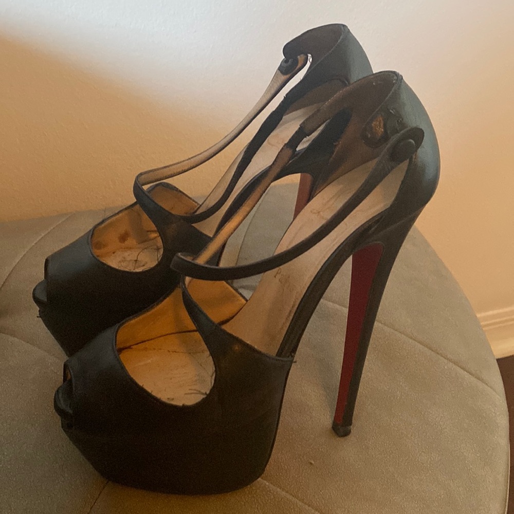 Black Christian Louboutin Leather Heels Size 36.5